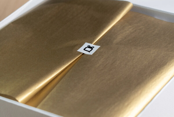 Gift box bianca e carta velina oro